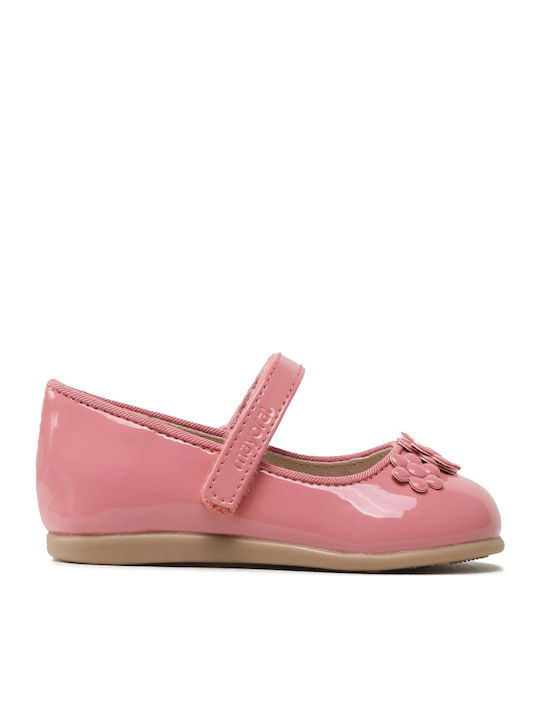 Παιδικές Μπαλαρίνες mit Bügel- und Schleifenverschluss Lackleder Rosa