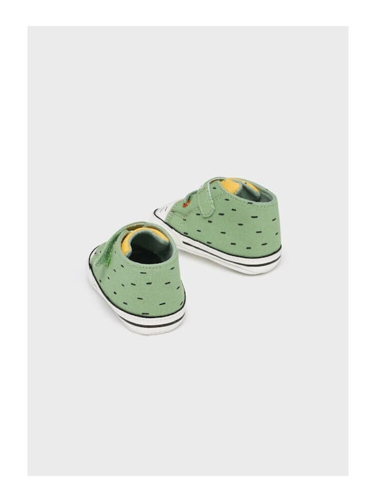 Mayoral Βρεφικά Sneakers Αγκαλιάς Πράσινα