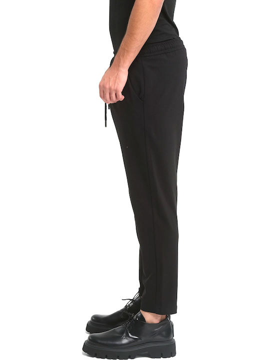 Odense Trousers in Tapered Line Black