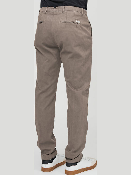 Uniform Jeans