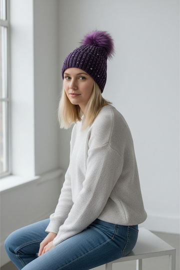 Pom Pom Beanie Beanie Knitted in Purple color