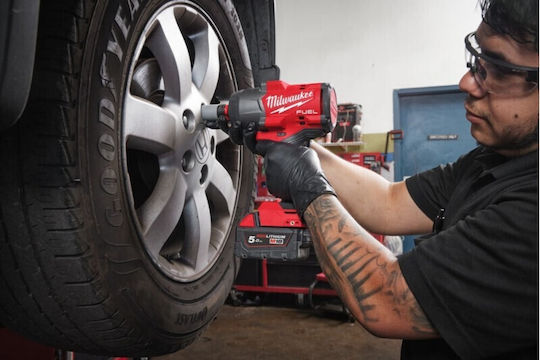 Milwaukee M18 FHIW2F12-502X Brushless Μπουλονόκλειδο Μπαταρίας 18V 2x5Ah με Υποδοχή 1/2"
