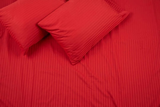 Tac Set Huse Pentru Pilote 200x220cm Dublă Cu 4 Fețe De Pernă & 1 Cearșaf Red Stripe