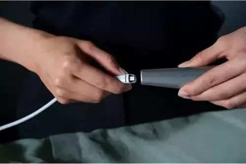 AEG Ultrasonic Expert Touch Pix Pentru Îndepărtarea Petelor Pentru Haine 50cm