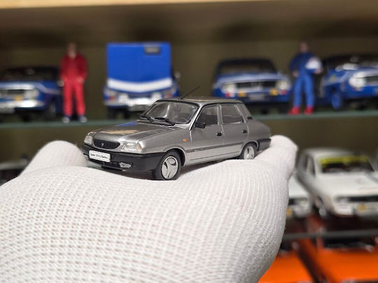 Macheta Auto Dacia 1310 Li Berlina 2000 Gri 1:43 Hachette