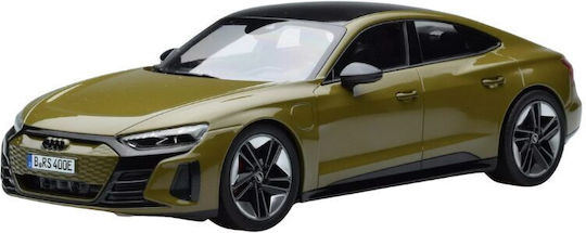 Machetă Mașină Audi RS E-tron GT 2021 Verde Metalizat Scara 1:18