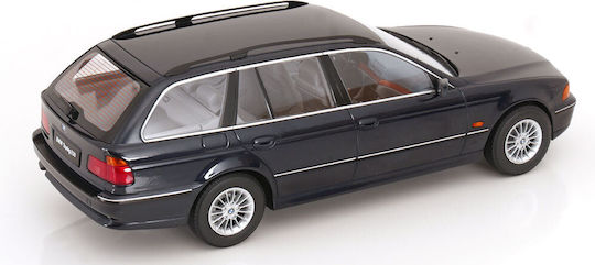 Макет Автомобил BMW Серия 5 E39 Туринг 1998 Син 1:18 Triple9