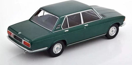 Statische Modelle Auto BMW 2500 1968 Grüne Maßstab 1:18 Minichamps