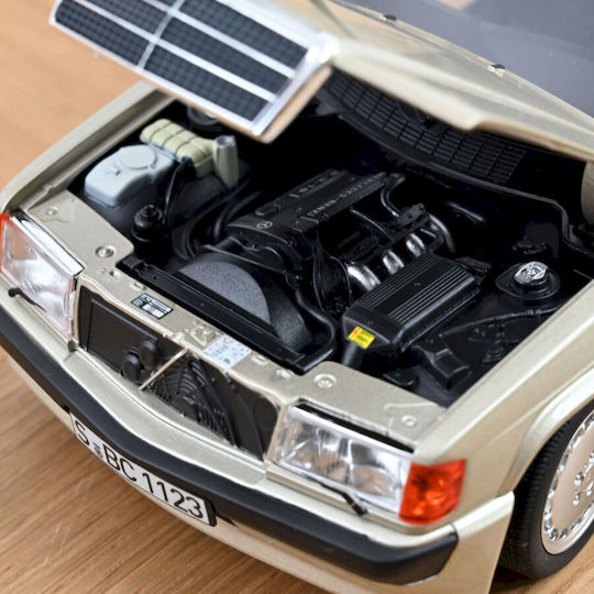 Macheta Mașină Mercedes-Benz 190e 2.3 16v Auriu Metalizat 1984 Scara 1:18 Norev