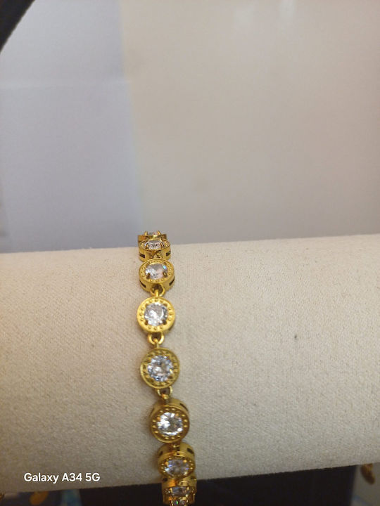 Damentäler Lederarmband
