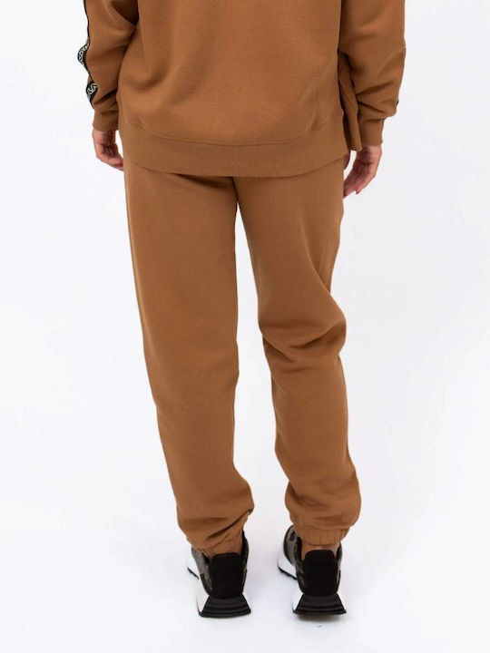 DKNY