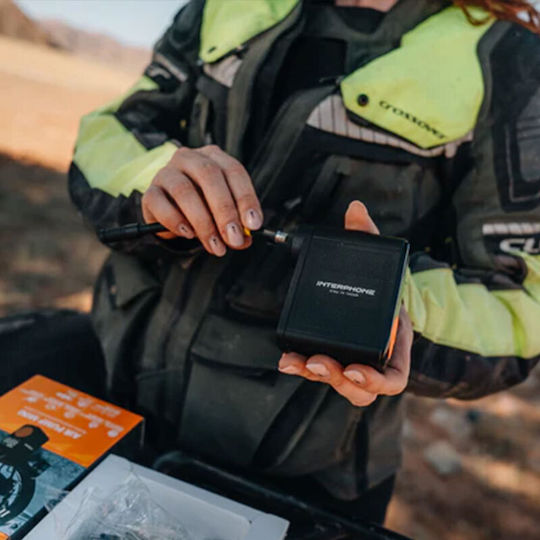 Interphone Τρόμπα Αυτοκινήτου Air Pump Mini Επαναφορτιζόμενη με Μπαταρία 12V