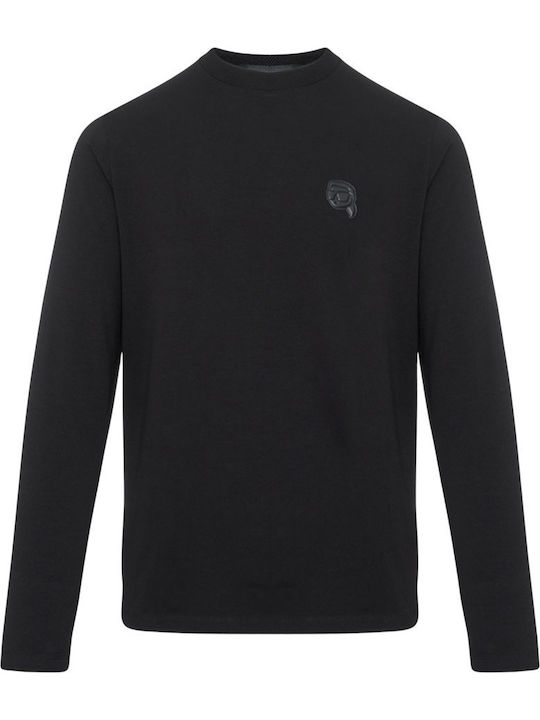 Black T-shirt