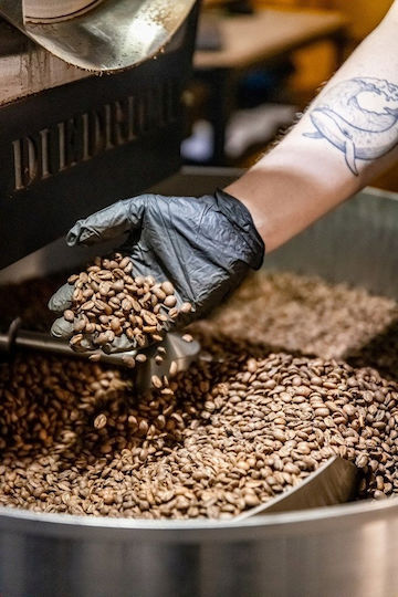 Coffee Plant Кафе Еспресо Арабика Бразилско Classic на Зърна 250гр
