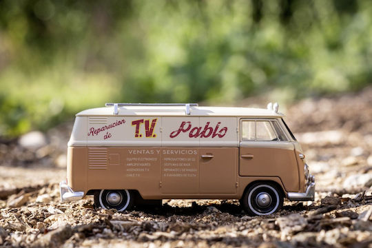 Transformers Diecast Model 1/32 1967 Vw Bus T7 Wheeljack