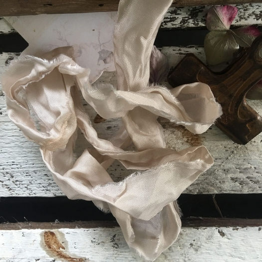 Vintage Ribbon Beige