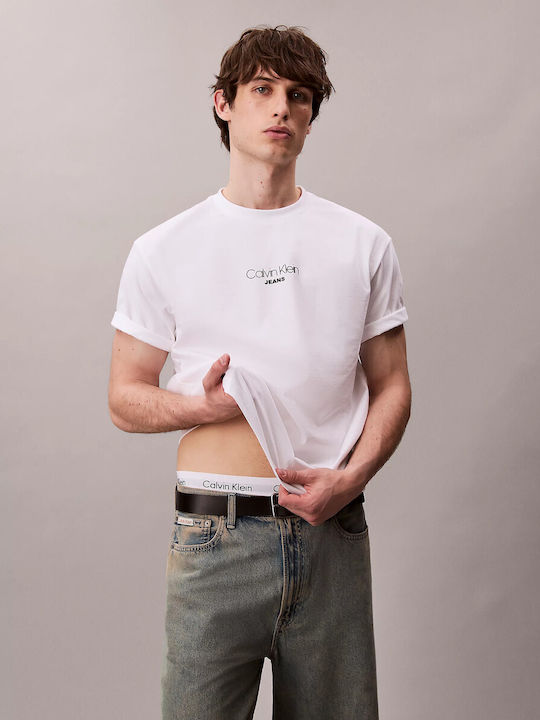 T-shirt White