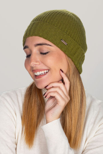 Beanie Beanie Knitted in Green color