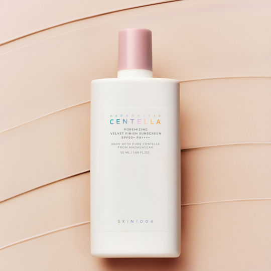 Skin1004 Madagascar Centella Poremizing Velvet Finish Αντηλιακό Προσώπου SPF50+ με Χρώμα 50ml