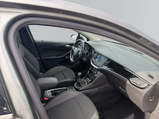 Opel Астра 1.5л Дизел Елеганс '21