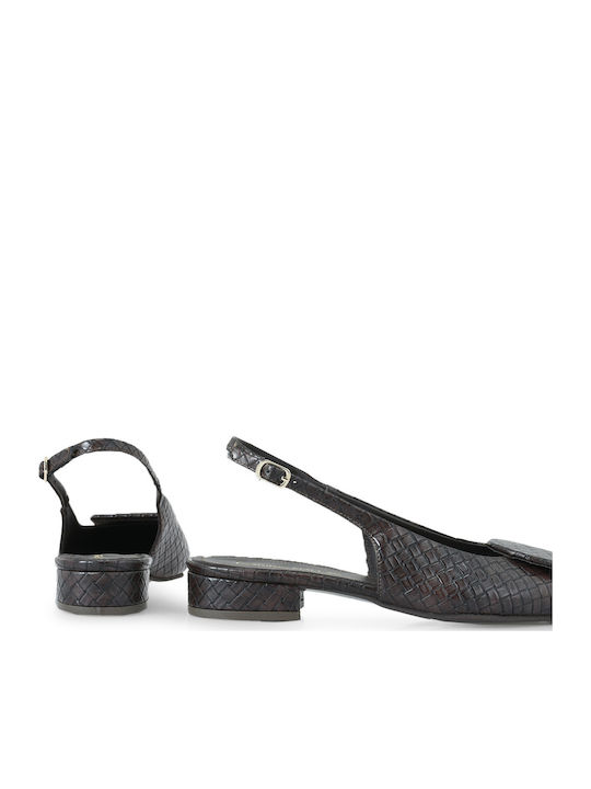 Pumps mit flachem Absatz Braun