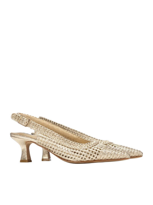 Goldene Pumps mit Spitze Zehe