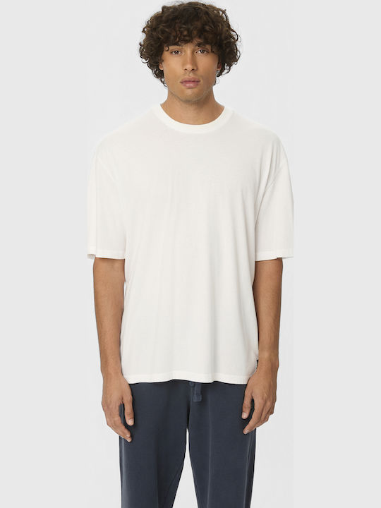 T-shirt White