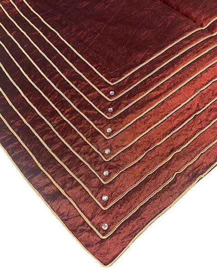 Trapezomântilo În Carouri Cu Broderie Bordo-Auriu 85x85cm