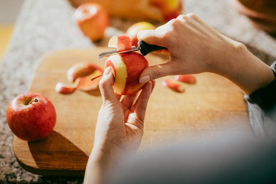 Fiskars Fruits and Vegetables Peeler and Cleaner from Stainless Steel