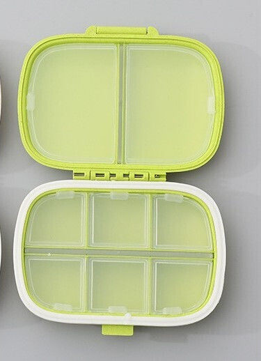 Organizator Pastile Plastic 8 Compartimente 0,1 L Verde Alista Home 11 X 7 Cm