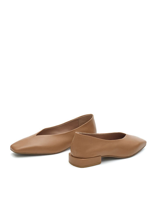 Leather Heels With Low Heel Beige