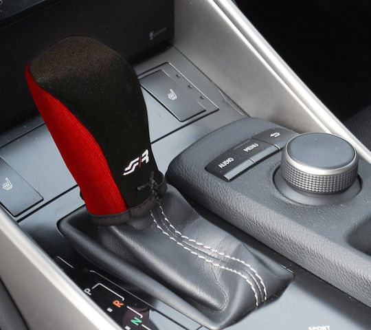 Simoni Racing Capac pentru butonul schimbătorului de viteze Gear Knob Cover Husă pentru mânerele de schimbare (microfibră neagră/roșie) Universal Negru SRGKCR