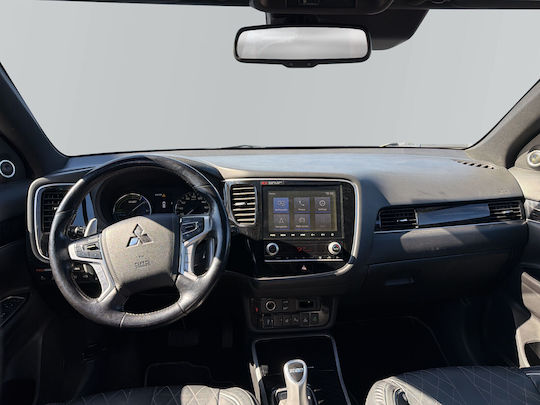 Mitsubishi Motors Outlander 2.4 PHEV Instyle Navi Plus Auto 4WD PHEV (Plug In) '20