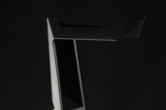 Zeroground MIRAI Desktop Headphone Stand with LED Lighting and USB Port Black