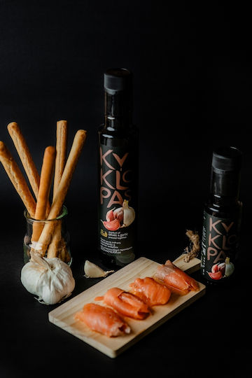 Kyklopas Екстра Върджин Маслиново Масло с Аромат на Чесън 250ml