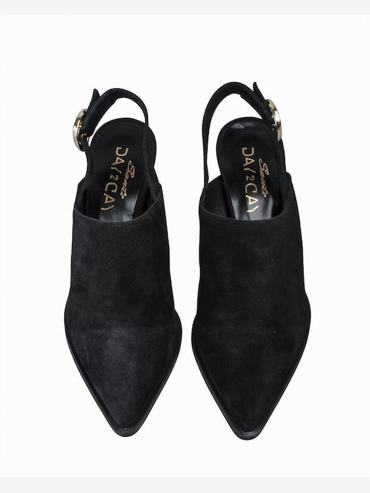 Schwarze Pumps