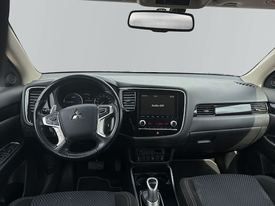 Mitsubishi Motors Outlander 2.4 PHEV Intense Plus Auto 4WD '20