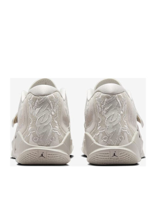 Zion 3 Low Basketball Shoes Light Bone / Sail / Volt