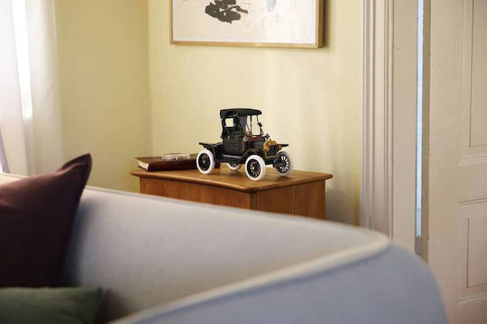 LEGO Icons Ford Model T За 18+ Години 1060 Бройки