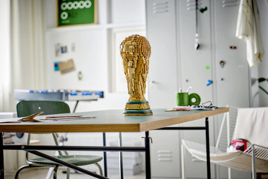 LEGO Editions FIFA World Cup Official Trophy για 12+ Ετών 2842τμχ