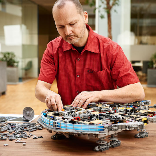 LEGO Star Wars Millennium Falcon UCS Für 16+ Jahre 7541Stücke