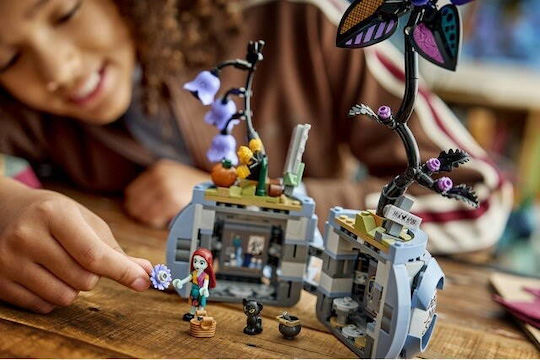 LEGO Disney Саксията на Сали за 9+ Години 346 Бройки