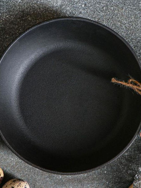 Maysternya Mannte Pan aus Gusseisen