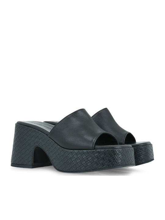 Tsakiris Mallas