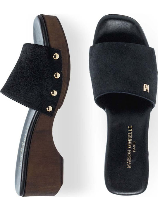 Leather Mules With Heel In Black Colour