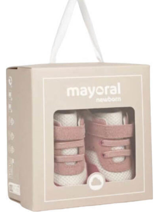 Mayoral Βρεφικά Sneakers Αγκαλιάς Ροζ