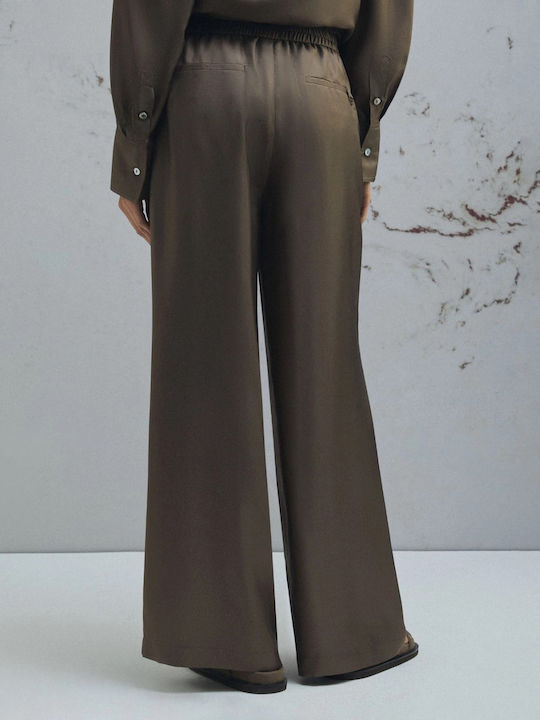 Women's Fabric Trousers in Straight Leg Style Brown