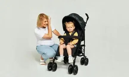 Lionelo Irma Umbrella Stroller Suitable for Newborn Black