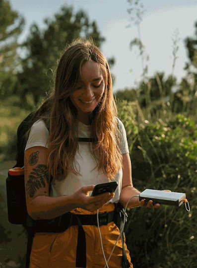 Xtorm XG2 Ηλιακό Power Bank 10000mAh 1W με Θύρα USB-A και Θύρα USB-C Μαύρο