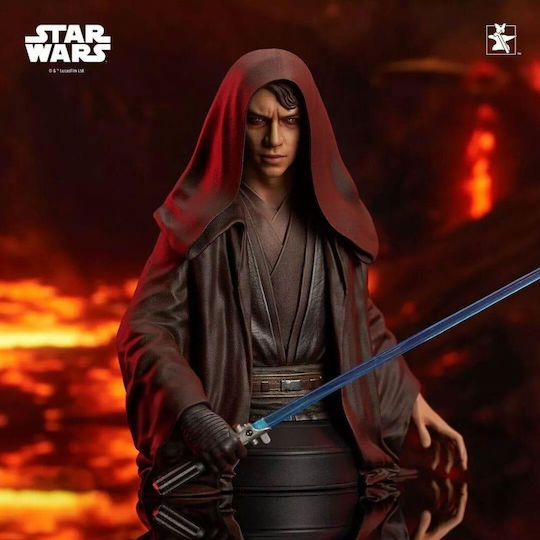 Diamond Select Toys Darth Vader Figure at Scale 1:6